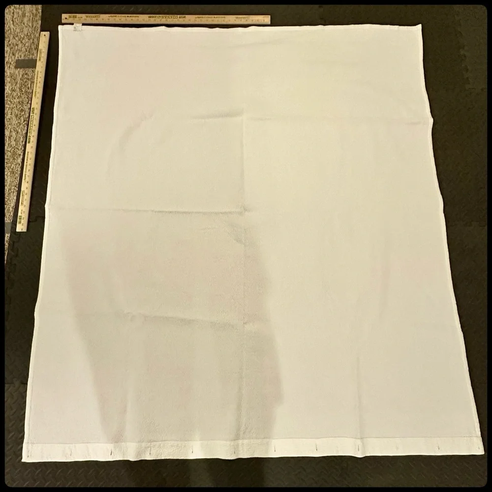 🚿🛁 Crate & Barrel Elegant White Textured Shower Curtain, Great Condition, Clean
